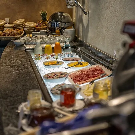 Hotell Carcani By Ketty & Tommy 3*